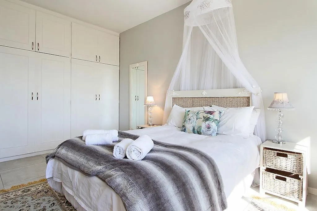 Edward Court 1 Bedroom Sea ケープタウン 南アフリカ